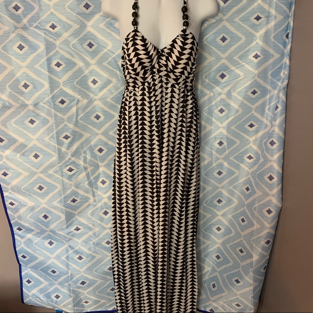Black and White triangle pattern Maxi dress.